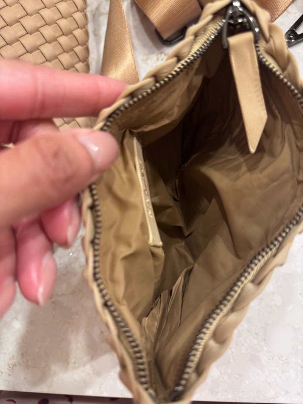 NAGHEDI HANDBAG - Picture 10 of 13
